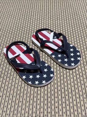 The Children's Place Red White & Navy Star Striped Flip Flops